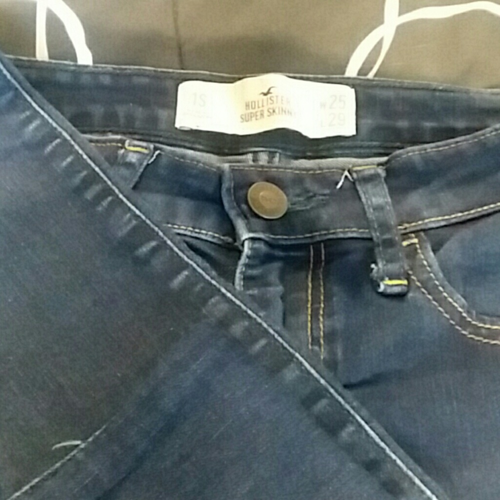 Hollister Jeans!!